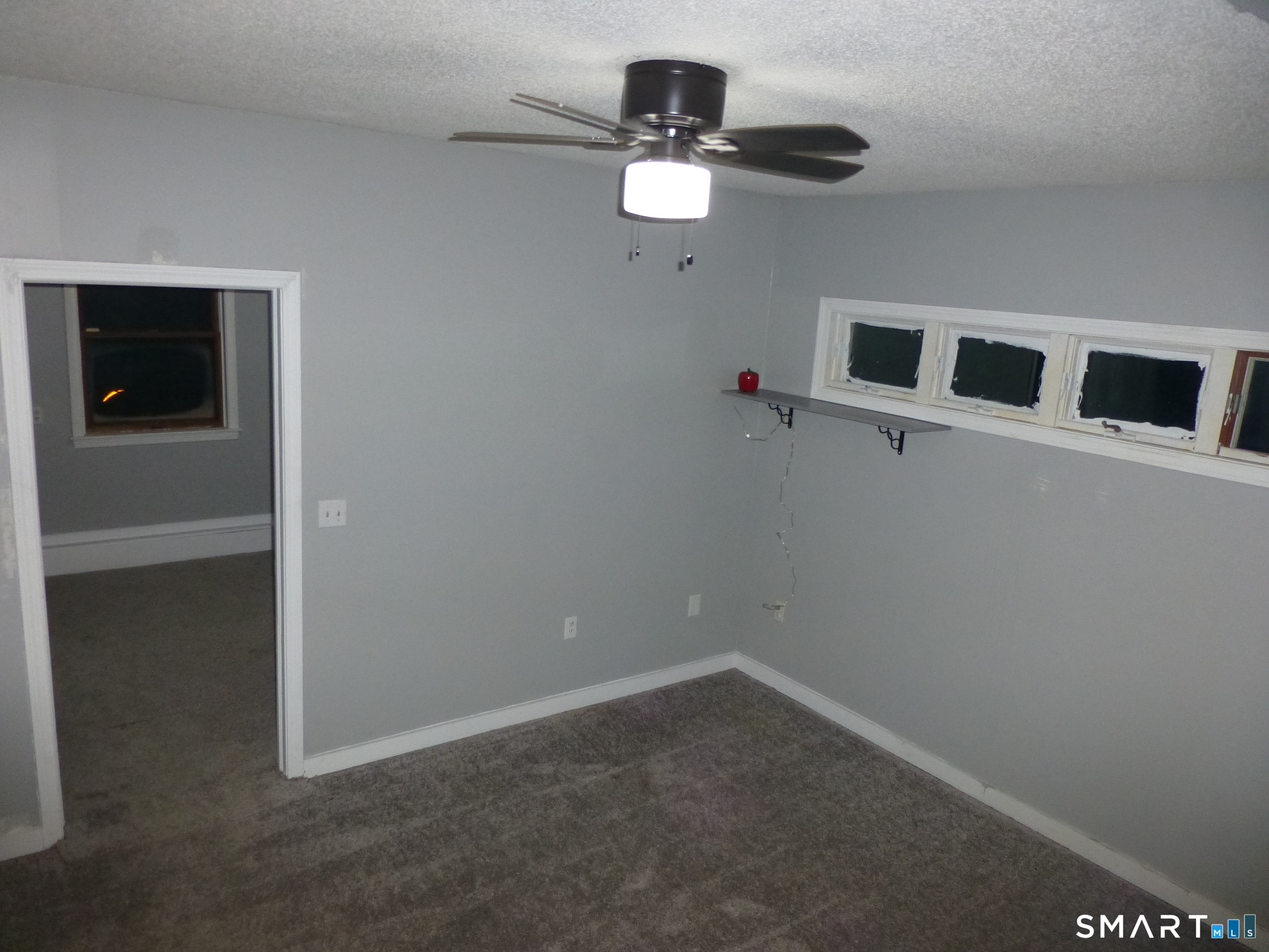 593 Mohegan Avenue Parkway