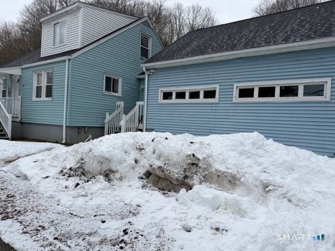 Photo of 593 Mohegan Avenue Parkway, Waterford, CT 06375 (MLS # 24156858)