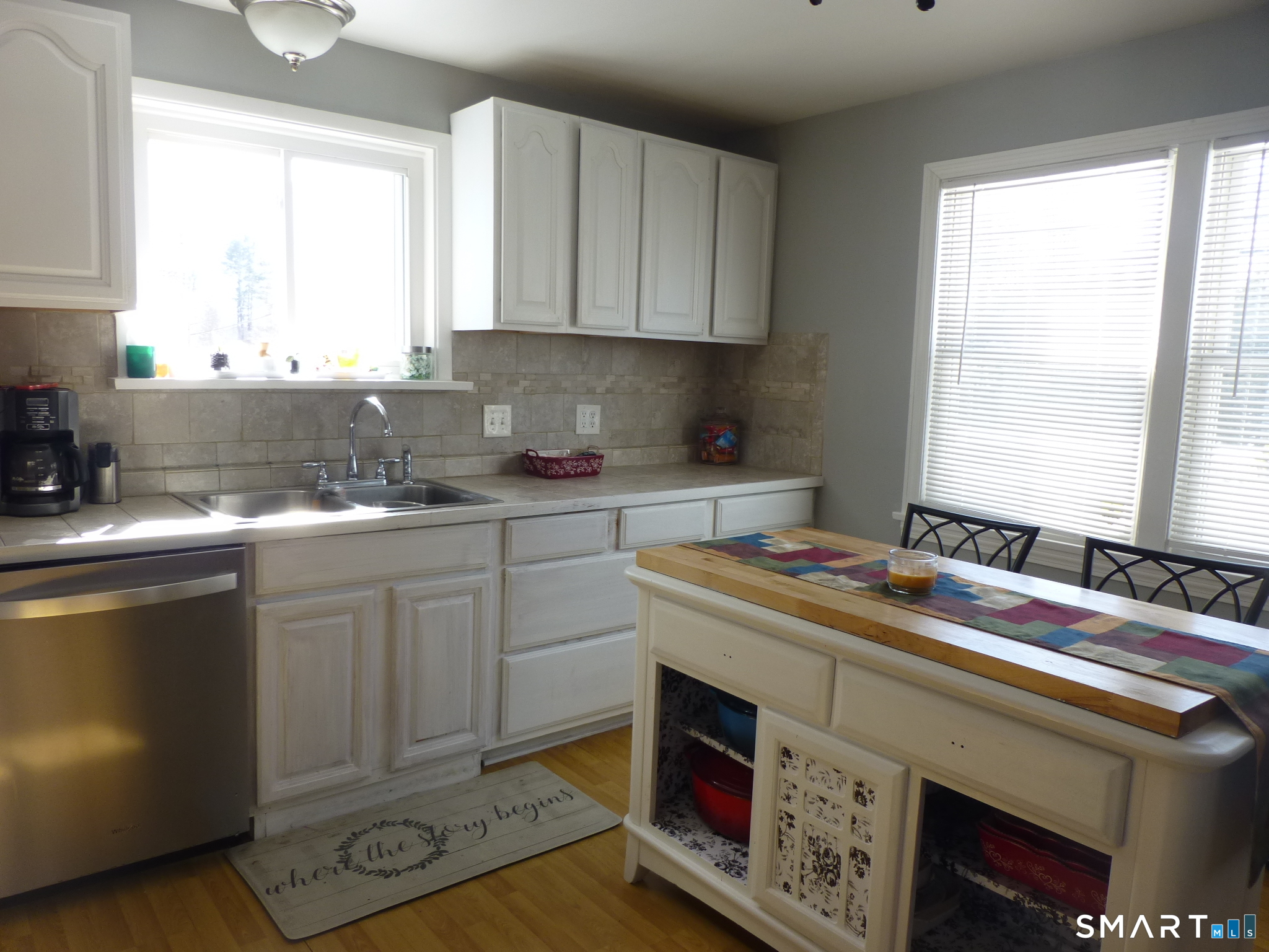 593 Mohegan Avenue Parkway