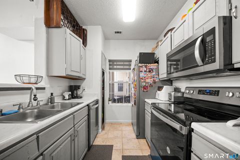 Tiny photo for 211 Carriage Crossing Lane #211, Middletown, CT 06457 (MLS # 24146912)