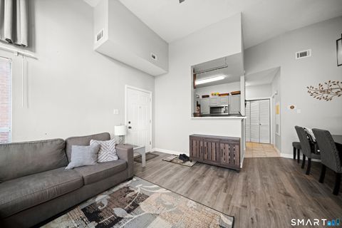 Tiny photo for 211 Carriage Crossing Lane #211, Middletown, CT 06457 (MLS # 24146912)