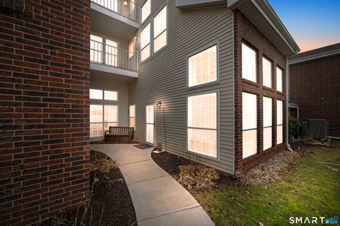 Tiny photo for 211 Carriage Crossing Lane #211, Middletown, CT 06457 (MLS # 24146912)