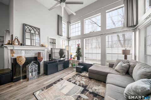 Tiny photo for 211 Carriage Crossing Lane #211, Middletown, CT 06457 (MLS # 24146912)