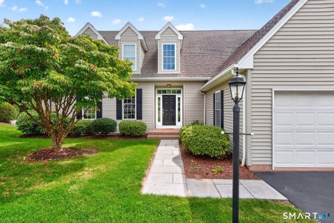 Photo of 3 Cavendish Place #3, Avon, CT 06001 (MLS # 24207040)