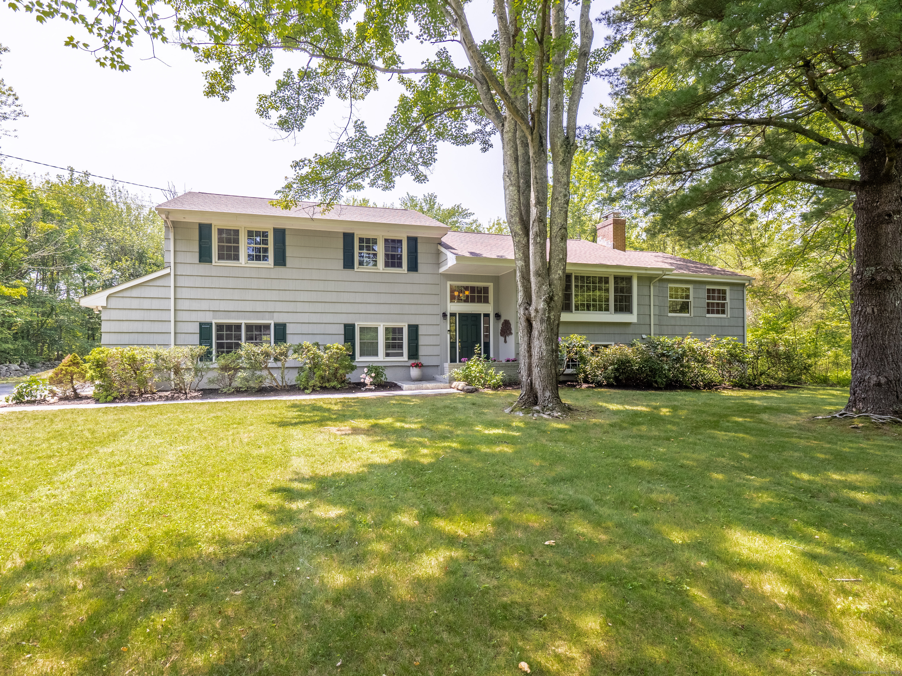 Property for Sale at Blue Ridge Lane, Wilton, Connecticut - Bedrooms: 3 
Bathrooms: 3 
Rooms: 7  - $949,000
