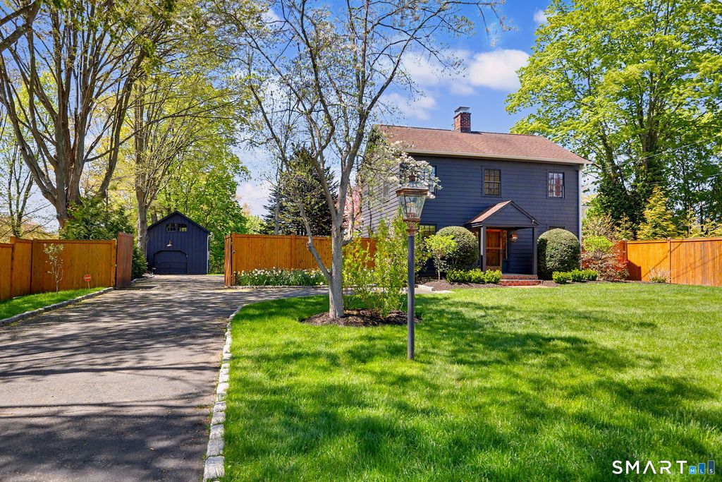 Photo of 1373 Mill Plain Road, Fairfield, CT 06824 (MLS # 24172322)