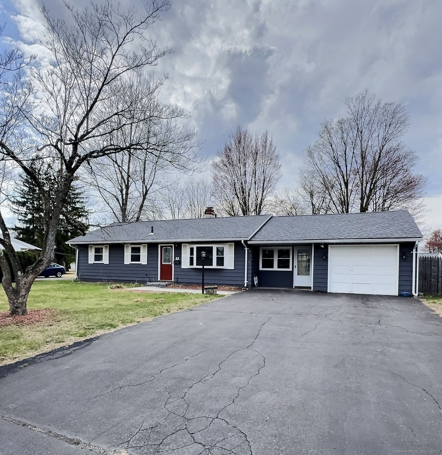 53 Cornwall Drive, Windsor Locks, Connecticut image 1