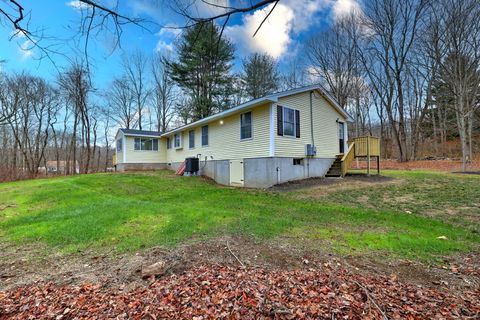 A home in Killingworth