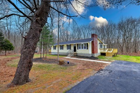 A home in Killingworth