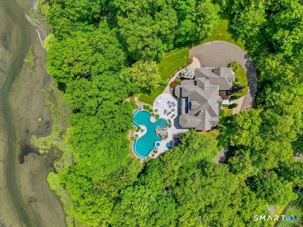 76 Sachem Head Road