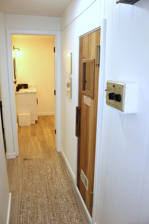 Tiny photo for 360 Fountain Street #APT 5, New Haven, CT 06515 (MLS # 24142359)