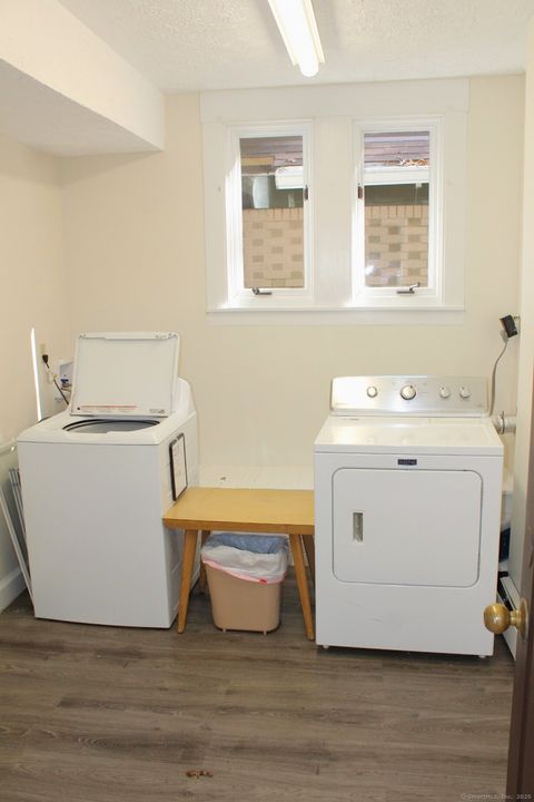 Tiny photo for 360 Fountain Street #APT 5, New Haven, CT 06515 (MLS # 24142359)