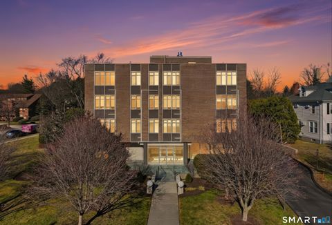 1028 Farmington Avenue APT 3G West Hartford CT 06107