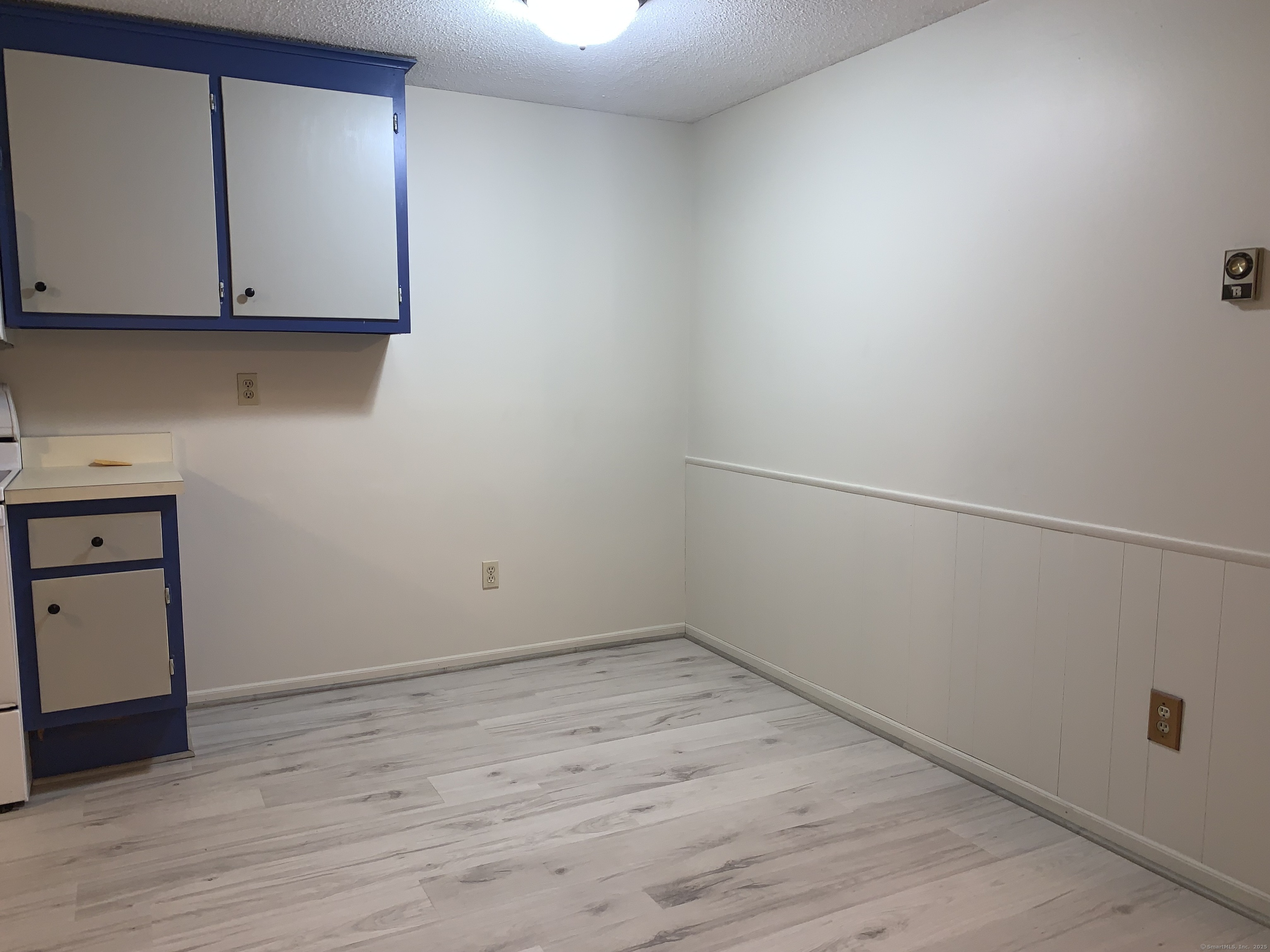 93 Furnace Avenue #APT N3, Stafford, Connecticut image 4