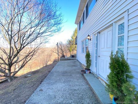 5 Hillside Drive A New Fairfield CT 06812