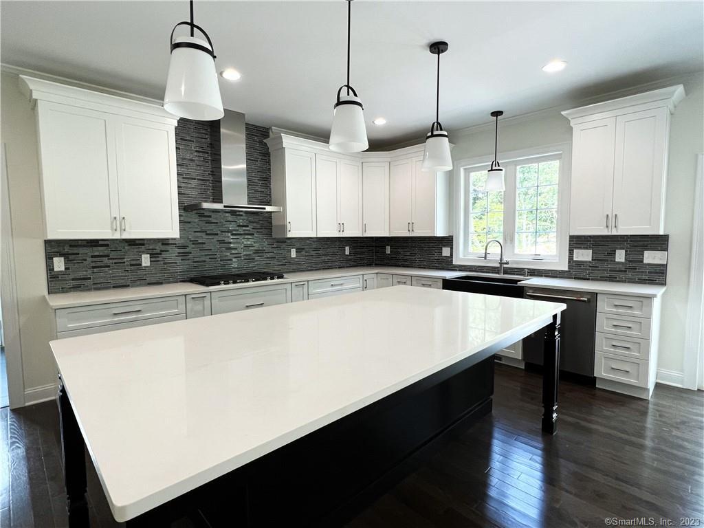 Photo 4 of 20 of 102 Stony Creek Road house