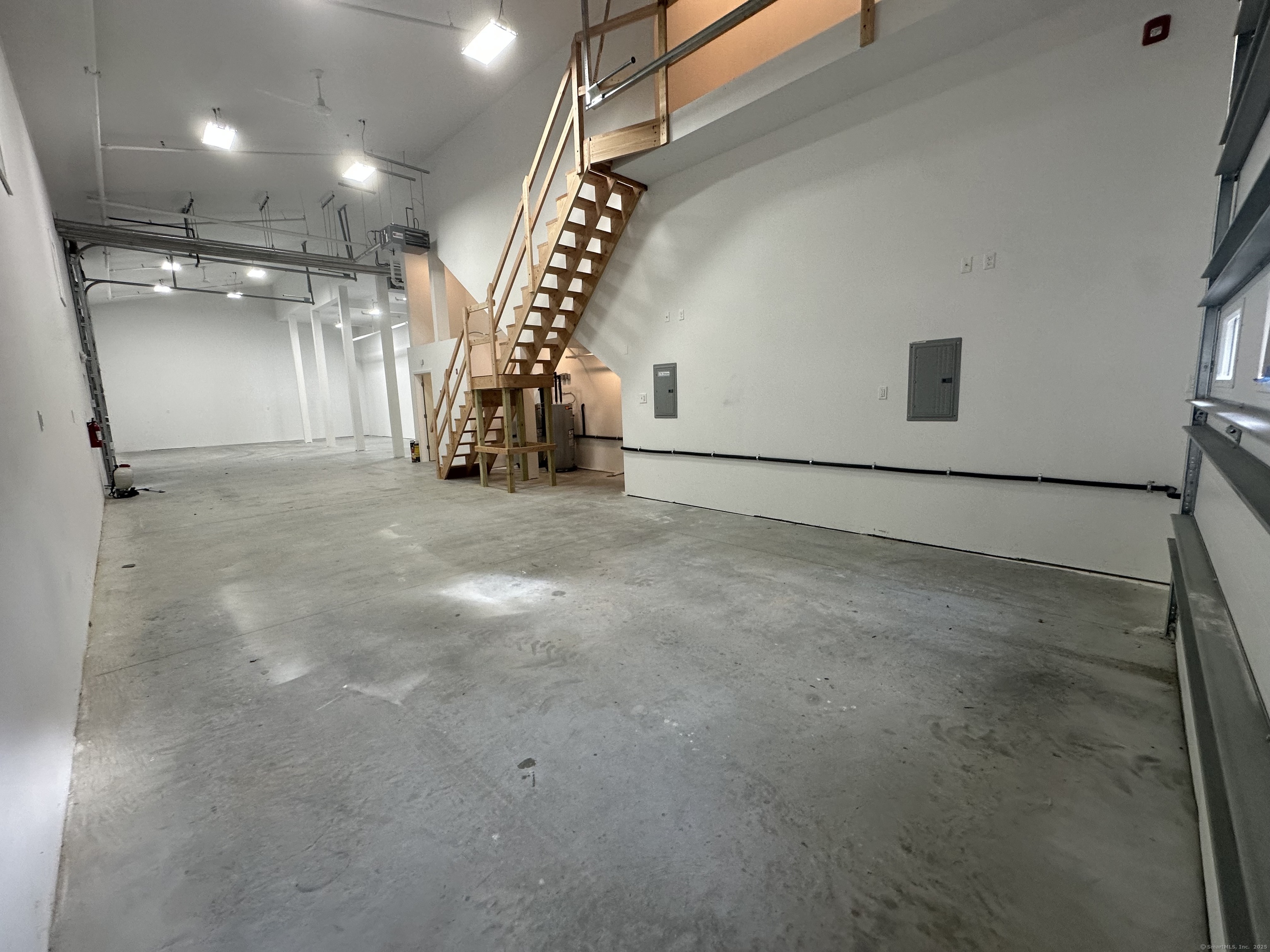 176 Boston Post Road 5