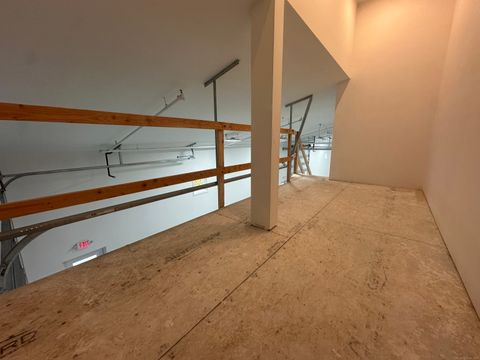 Tiny photo for 176 Boston Post Road #5, Westbrook, CT 06498 (MLS # 24145367)