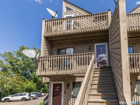Condo For Sale - 3370 Madison Avenue #2B<br/> Bridgeport, CT 06606
