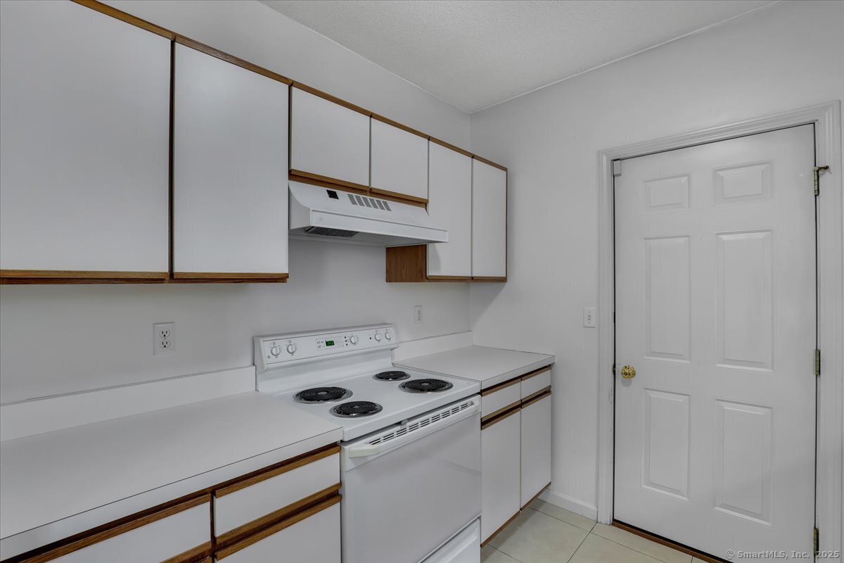 20 Mulberry Lane, Middletown, Connecticut image 5