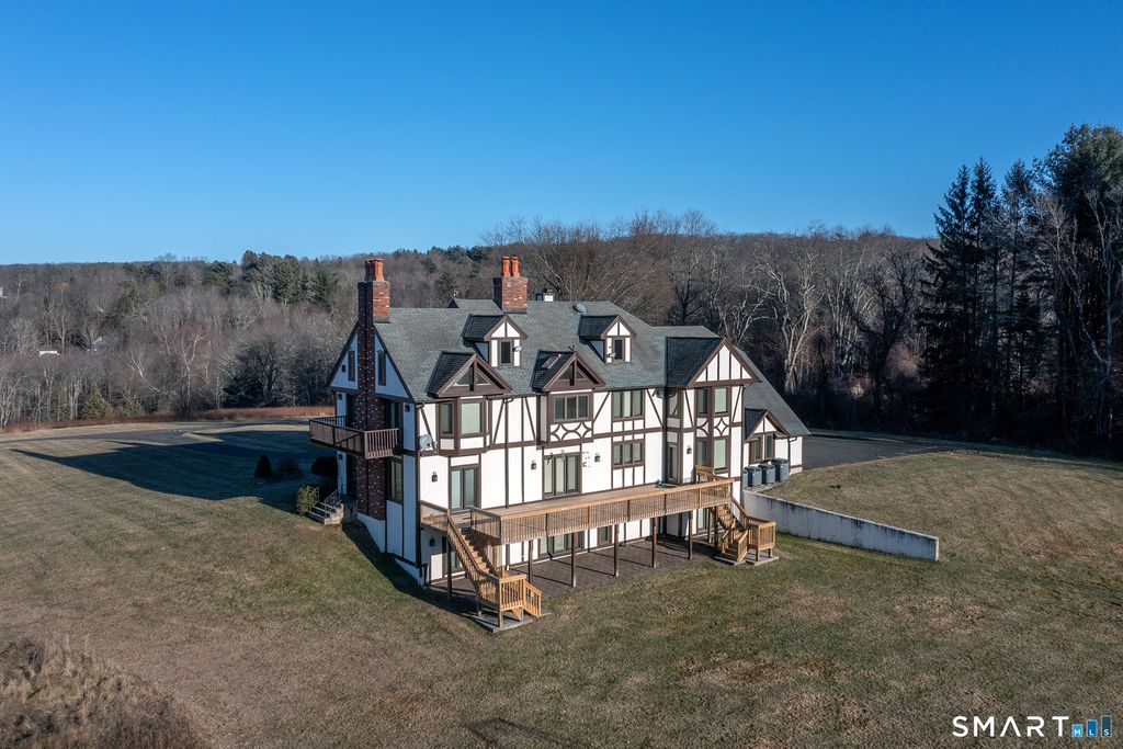 Photo of 233 Southbury Road, Roxbury, CT 06783 (MLS # 24146278)