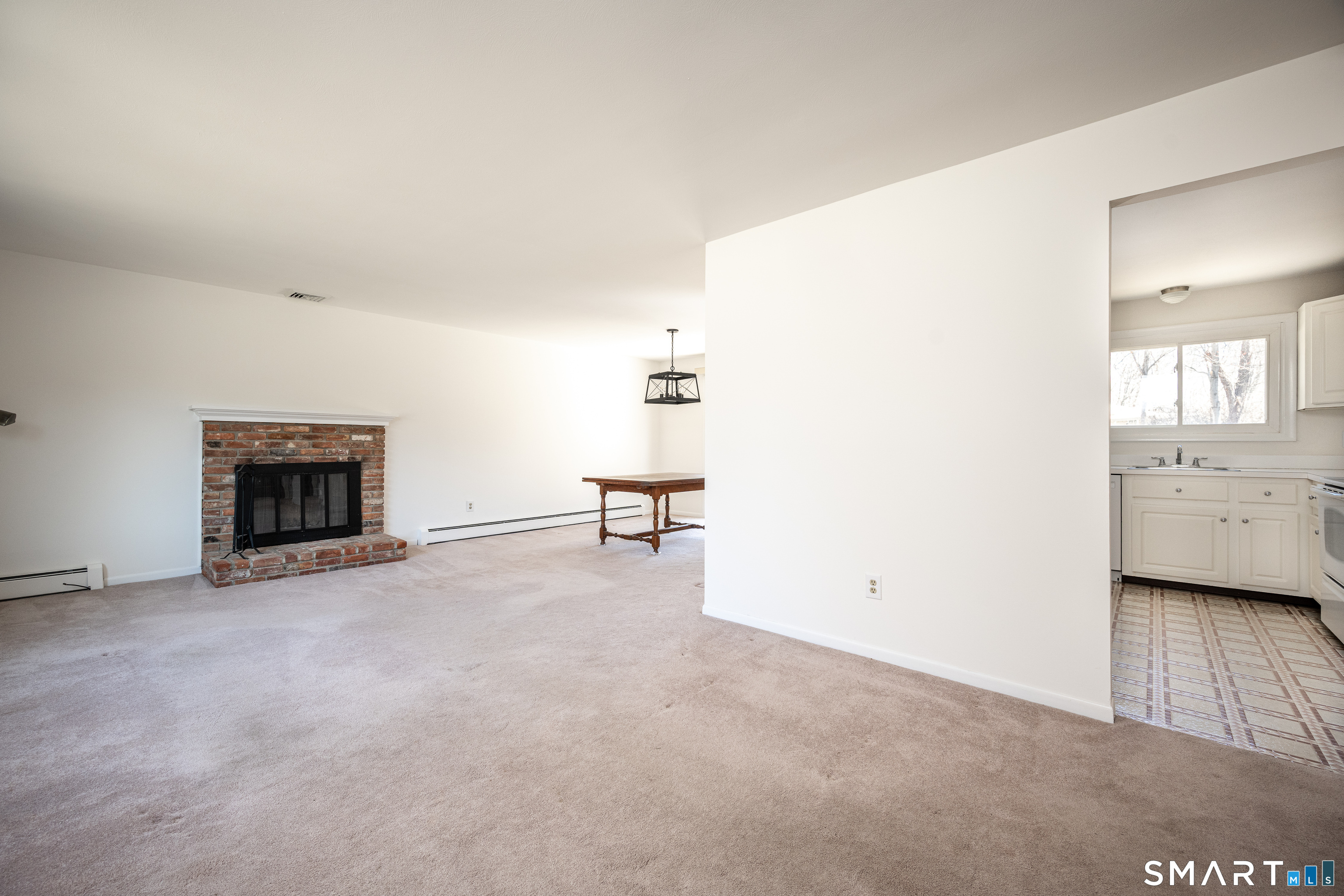 11 North Hearthstone Drive