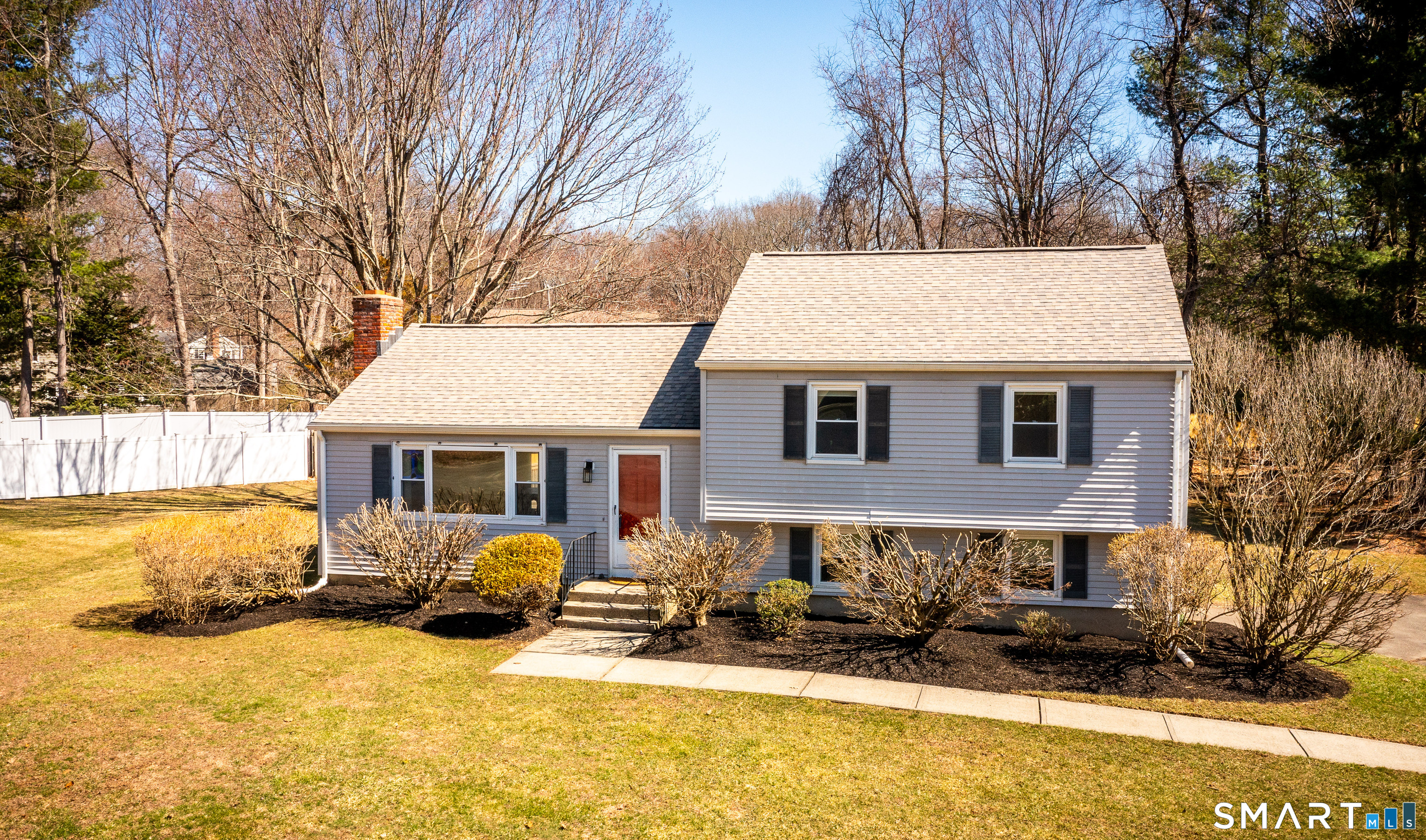 11 North Hearthstone Drive