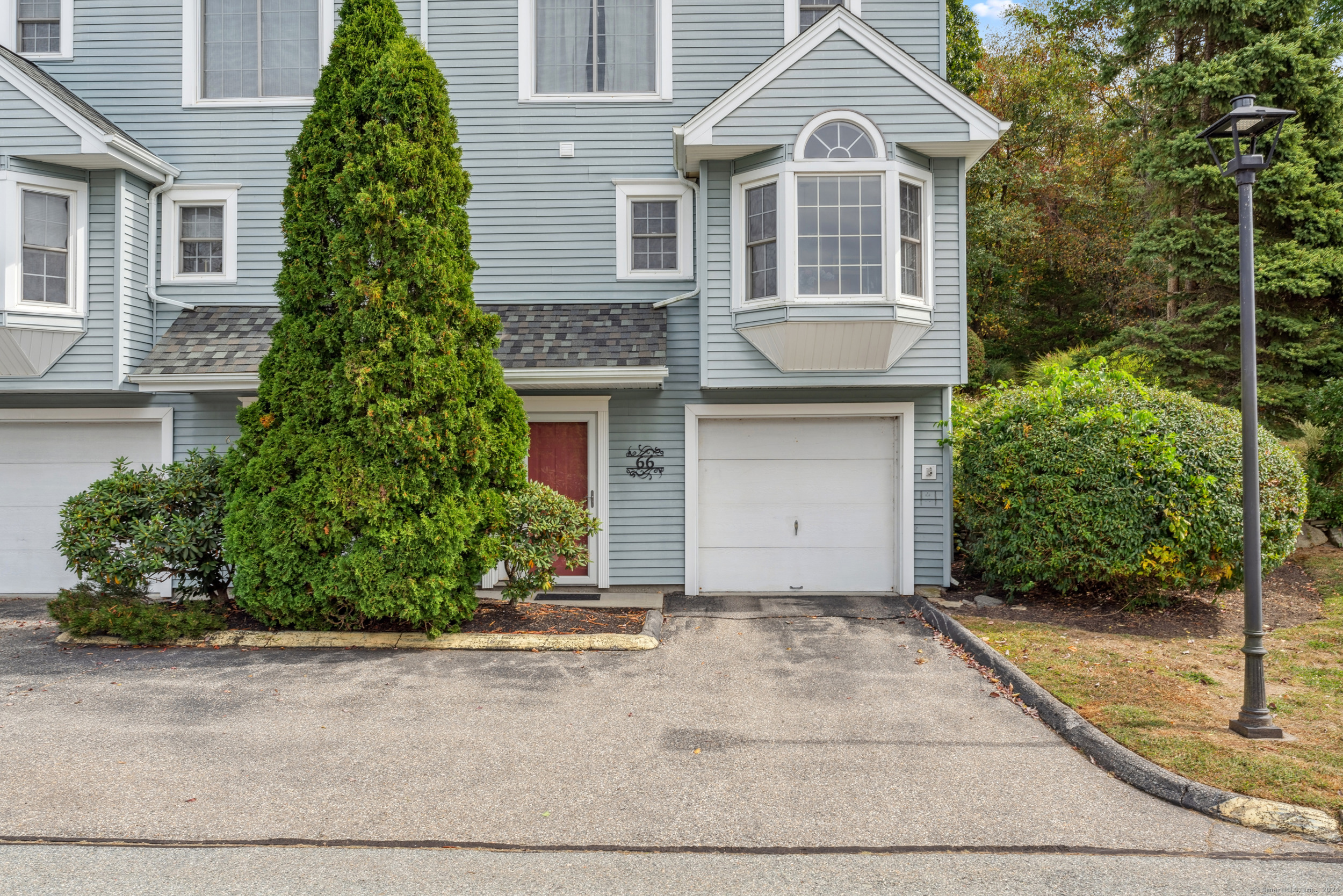 Property for Sale at 370 Meridian Street Extension 66, Groton, Connecticut - Bedrooms: 3 
Bathrooms: 3 
Rooms: 6  - $329,900