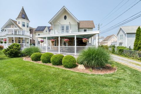 7 Crescent Avenue East Lyme CT 06357
