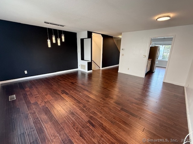 Stamford, Connecticut 06902, United States, 2 Bedrooms Bedrooms, ,3 BathroomsBathrooms,Residential,Active,223679