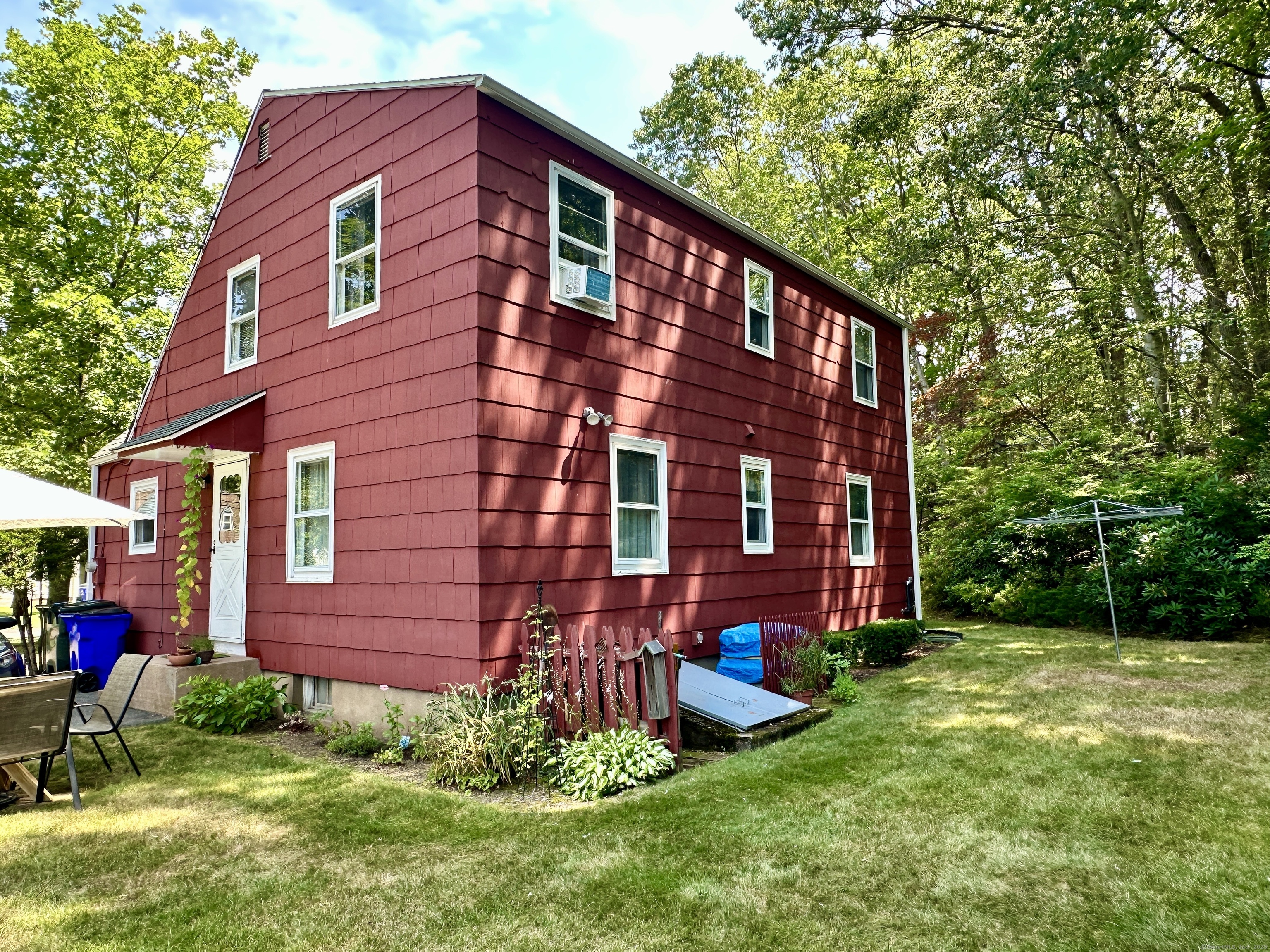 10 Circle Drive