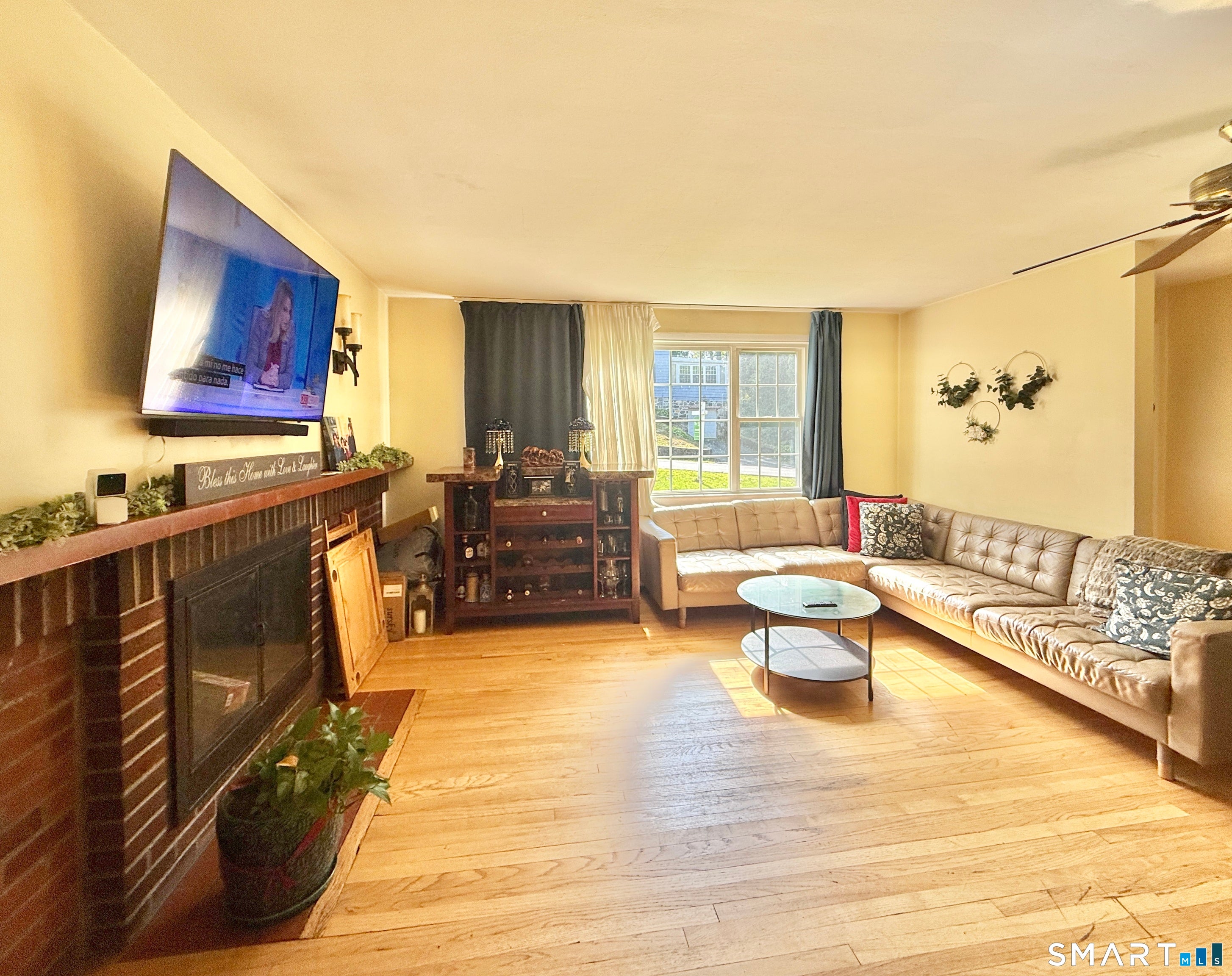406 Lakeside Drive