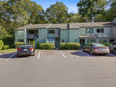 Tiny photo for 123 Old Belden Hill Road #APT 40, Norwalk, CT 06850 (MLS # 24152898)