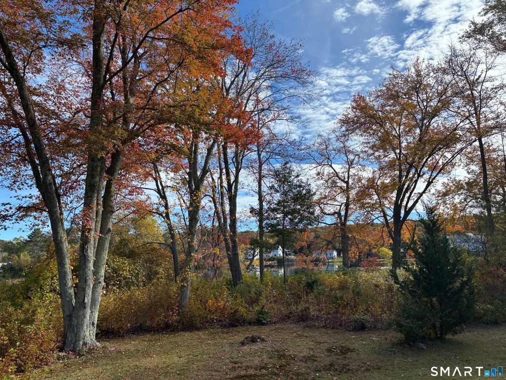 Photo of 5 Colonial Drive, East Lyme, CT 06333 (MLS # 24162212)