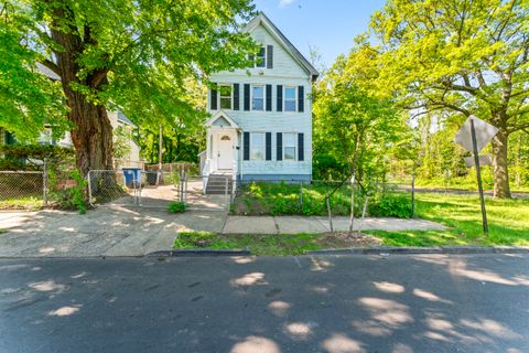MLS: 24095923