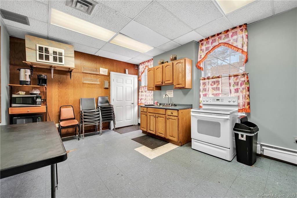 Hartford, Connecticut 06105, United States, ,Residential,Active,137726