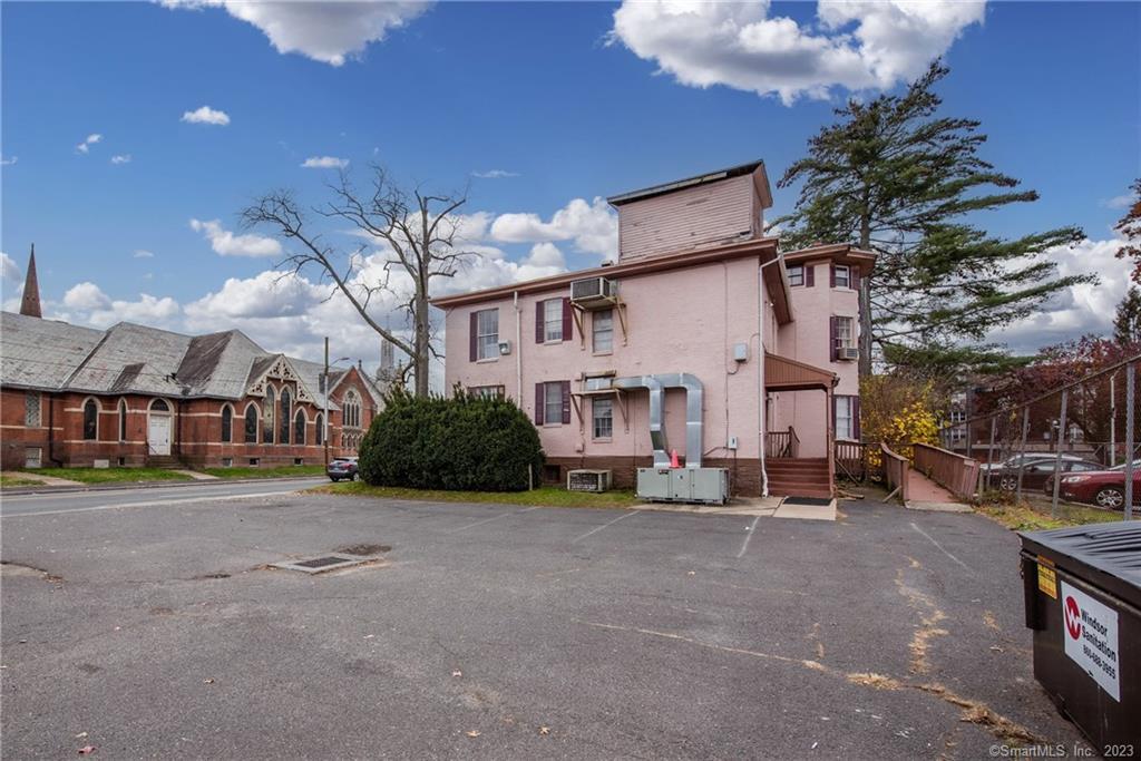 Hartford, Connecticut 06105, United States, ,Residential,Active,137726