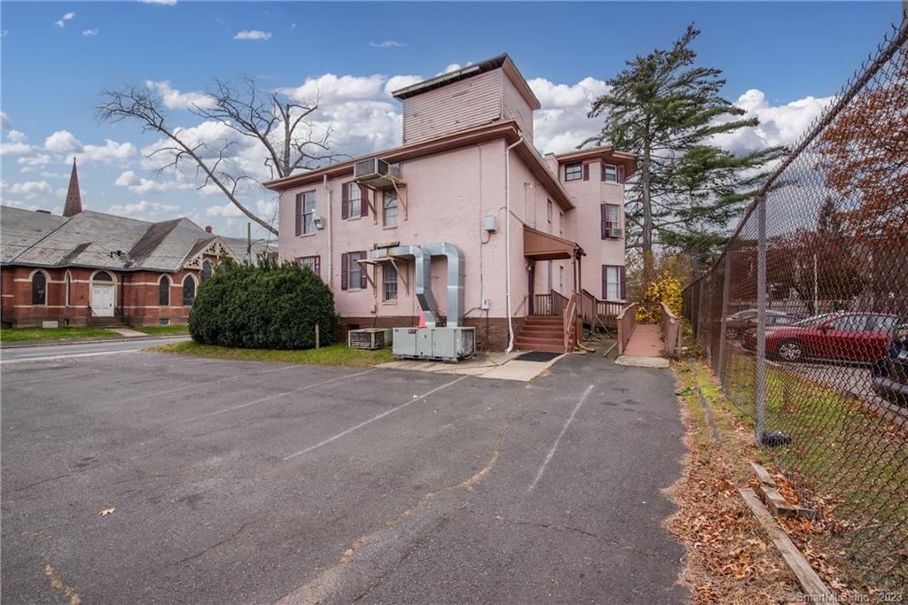 Hartford, Connecticut 06105, United States, ,Residential,Active,137726