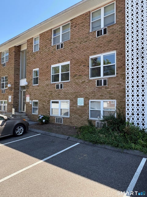 Condo For Rent - 1 Walter Avenue #23<br/> Norwalk, CT 06851