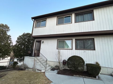 MLS: 24084532