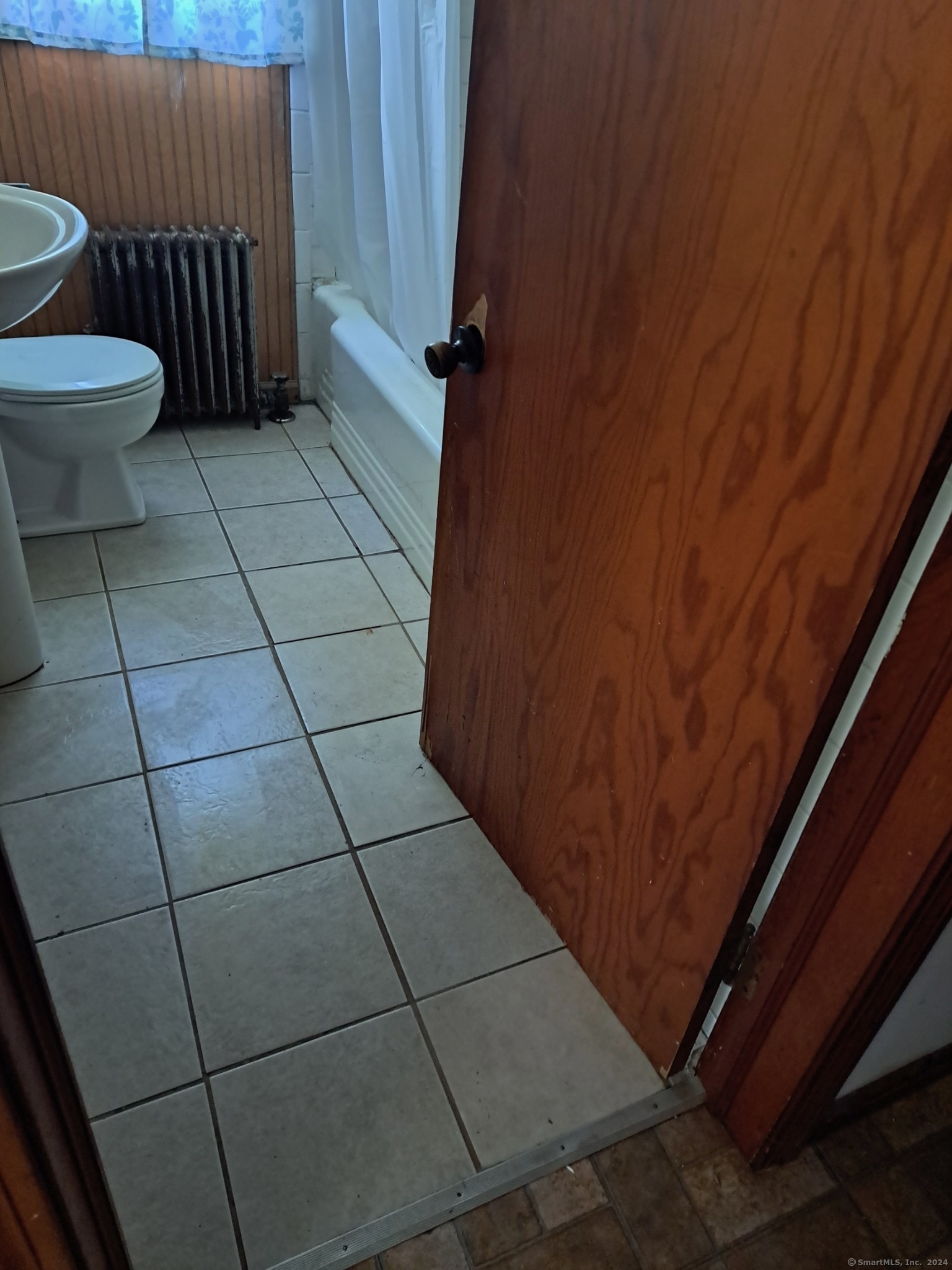 407 Laurel Hill Avenue, Norwich, Connecticut image 13