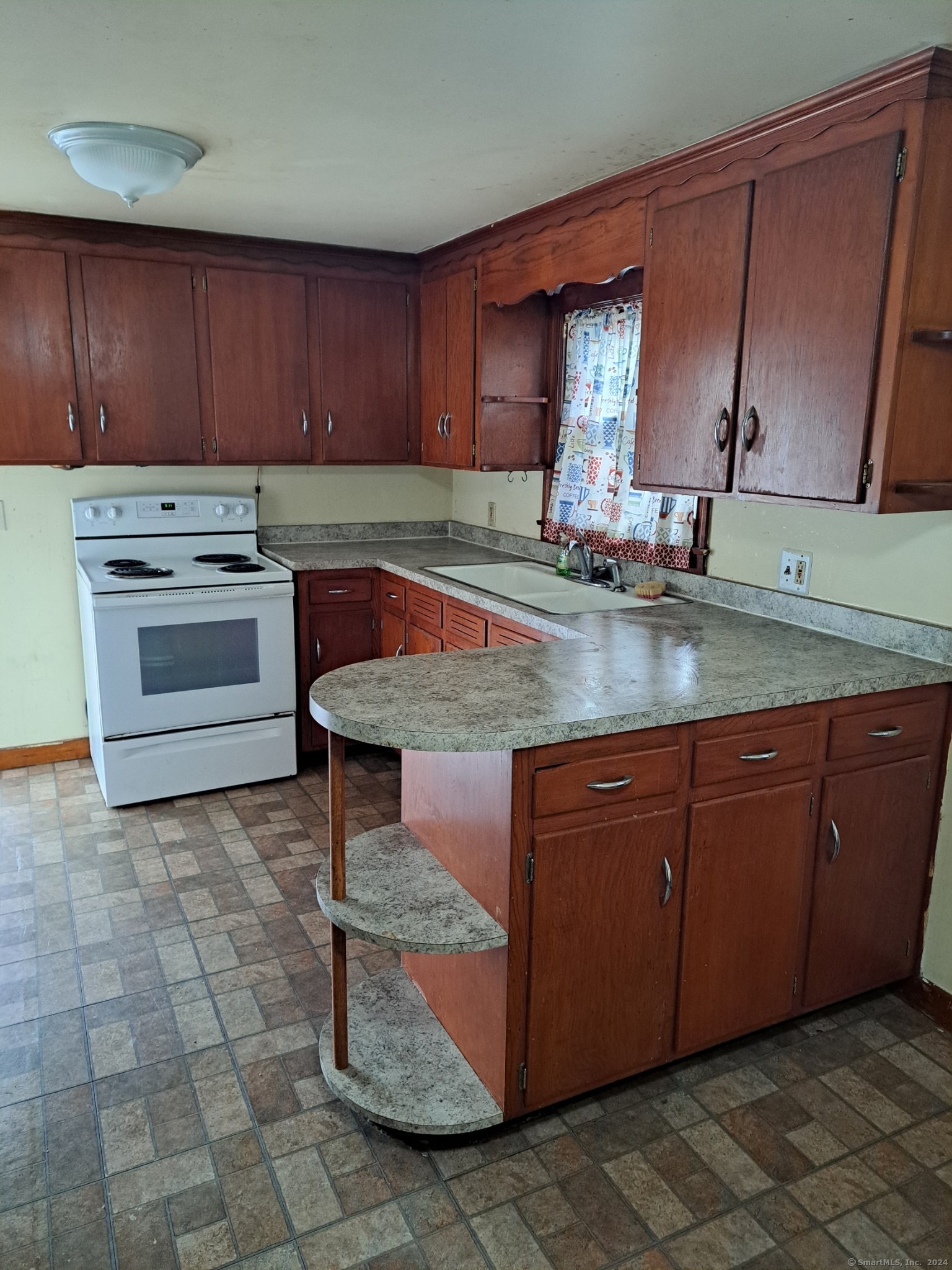 407 Laurel Hill Avenue, Norwich, Connecticut image 3