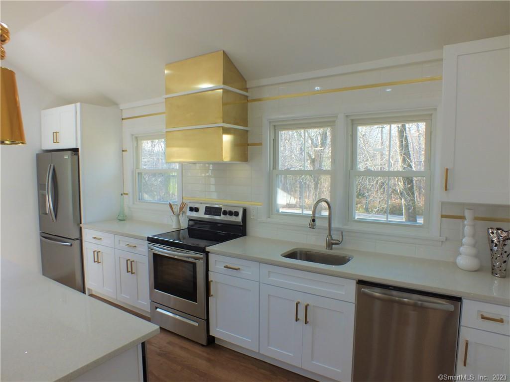 1041 Orange Center Road, Orange, Connecticut image 6