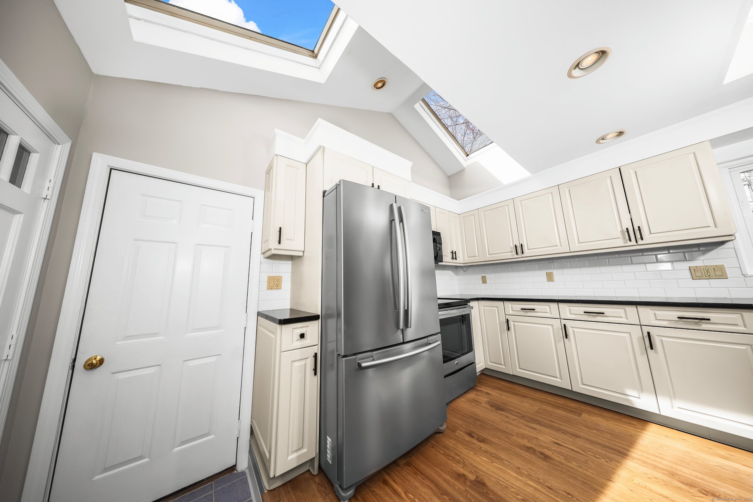 69 Old Farm Road, Bristol, Connecticut image 10