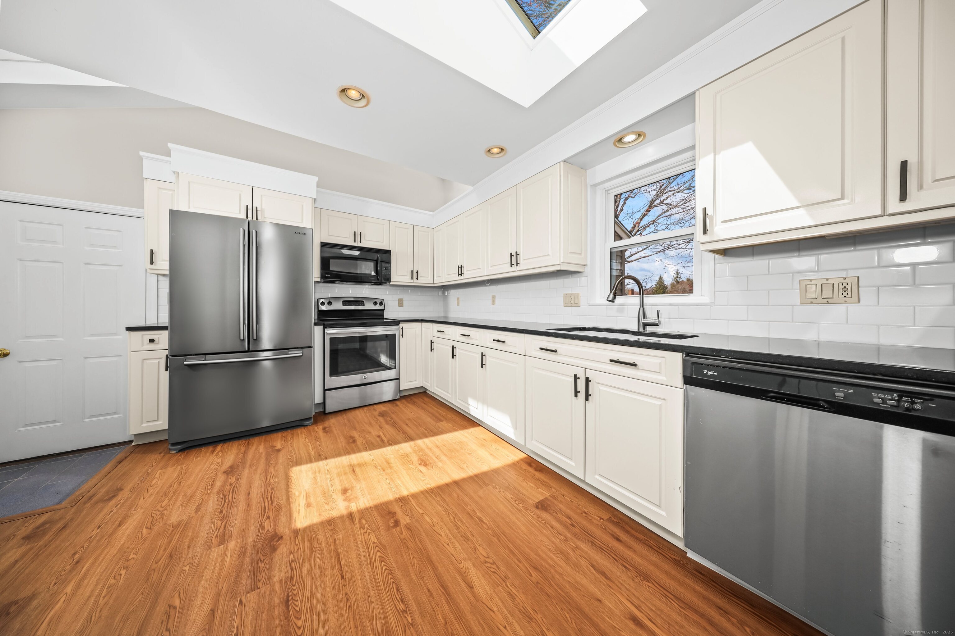 69 Old Farm Road, Bristol, Connecticut image 7