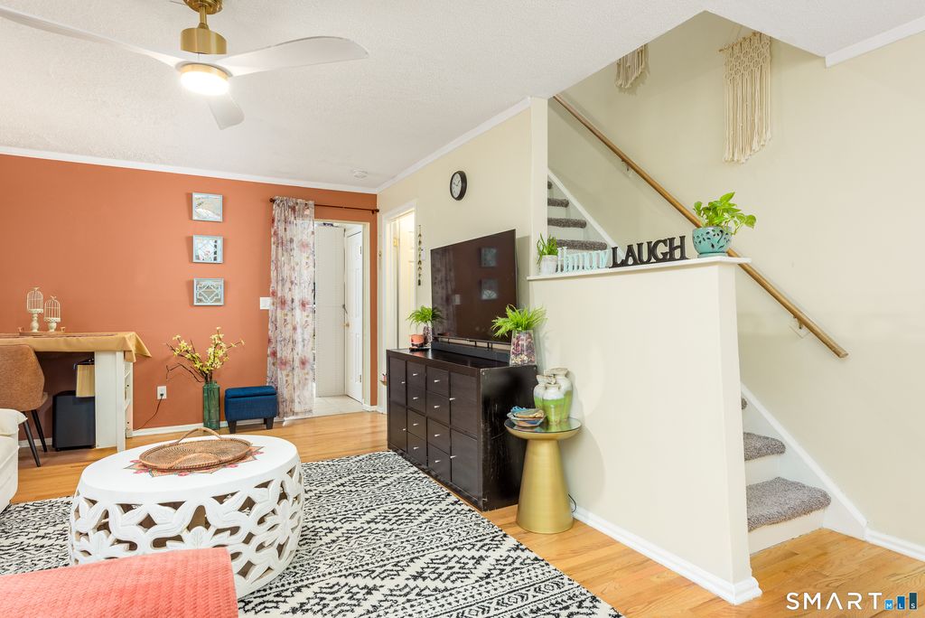 Photo of 181 Hicks Street #APT 2C, Meriden, CT 06450 (MLS # 24148699)