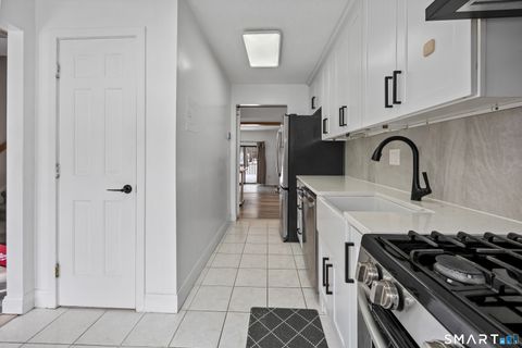 Tiny photo for 32 Farmington Chase Crescent #32, Farmington, CT 06032 (MLS # 24155238)