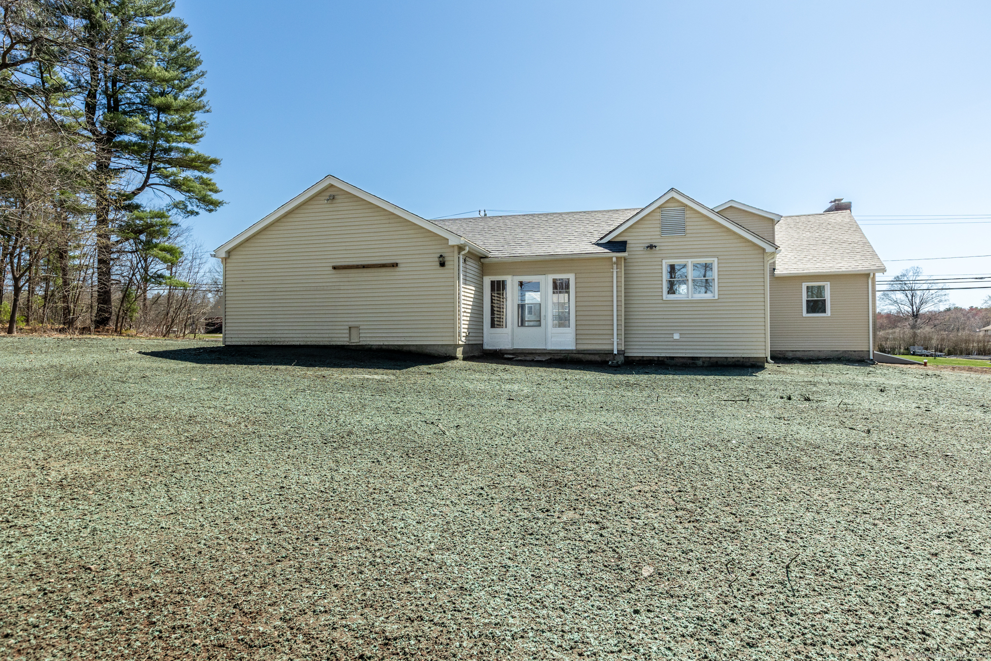 419 Main Street, Somers, Connecticut image 4