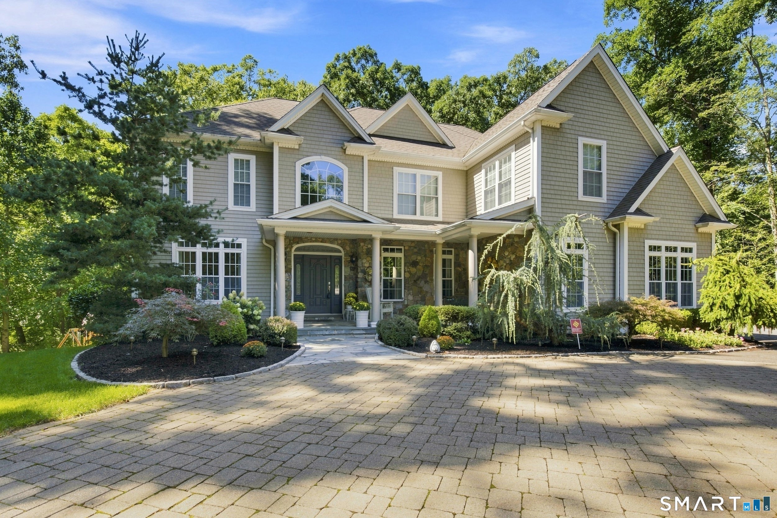 99 Maler Avenue