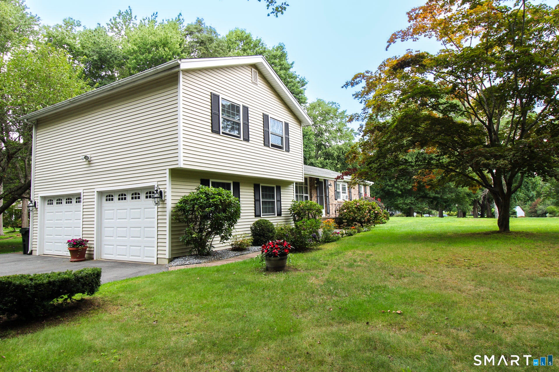 50 Carriage Dr Extension
